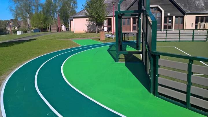 Marquage sur piste Saint-Léonard-des-Bois