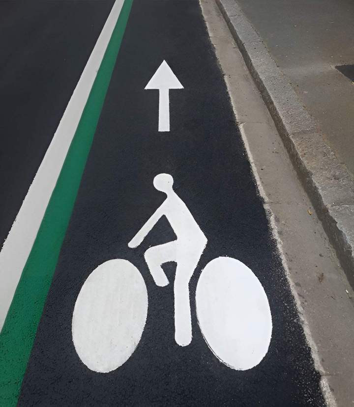 Marquage pour cyclistes Saint-Léonard-des-Bois