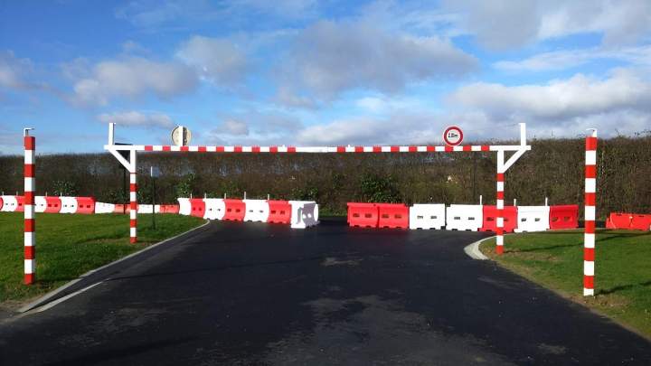 Passage à niveau Saint-Léonard-des-Bois